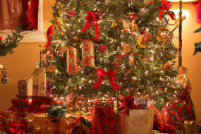 5 Inspirational Quotes to Get You in the Holiday Spirit