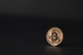 How Cryptocurrency Could Disrupt the Stock Market - Exploring the Future of Investments