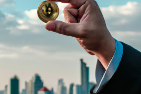 How Cryptocurrency is Shaping the Global Economic Landscape in 2021