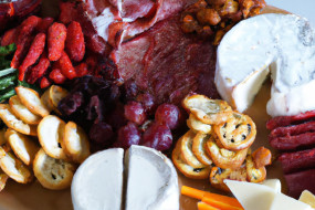 How to Build a Charcuterie Board like a Pro: Tips and Tricks