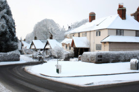 The History of Boxing Day: An English Tradition