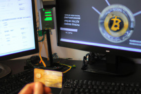 The Pros and Cons of Buying Crypto Coins with Credit Cards